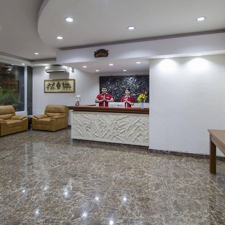 Grand Puri Saron Hotel Malioboro Yogyakarta Esterno foto